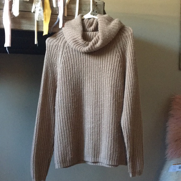 Sweaters - oversized turtleneck sweater